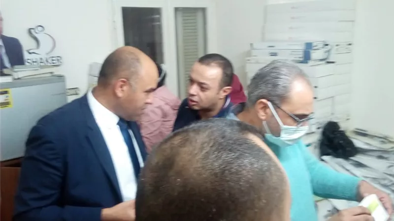 خلال حملات للتفتيش الصيدلي والرقابة الإدارية بأسيوط