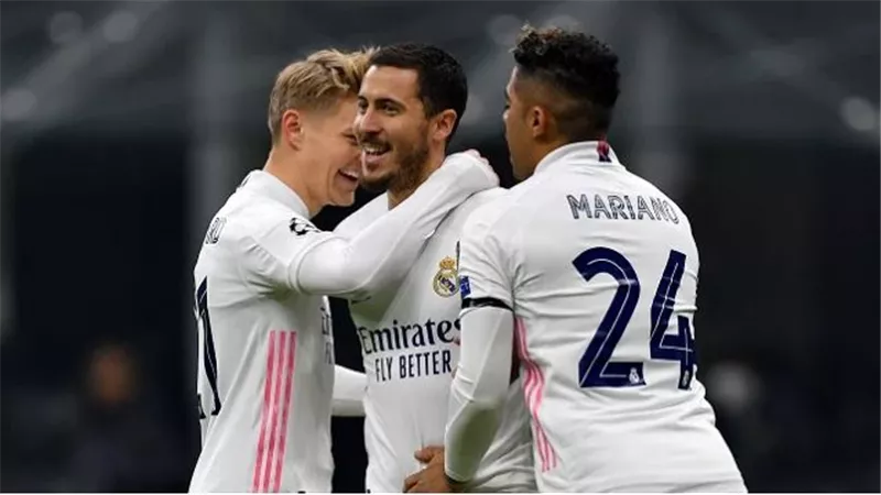 بالفيديو.. ريال مدريد يستغل طرد فيدال ويفوز بثنائية أمام إنتر ميلان