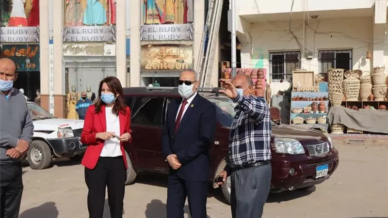 نائب المحافظ تتفقد الشارع السياحي بكرداسة
