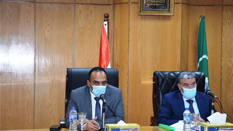 محافظ المنيا يؤكد استعدادات المحافظة لمواجهة الموجة الثانية لفيروس كورونا
