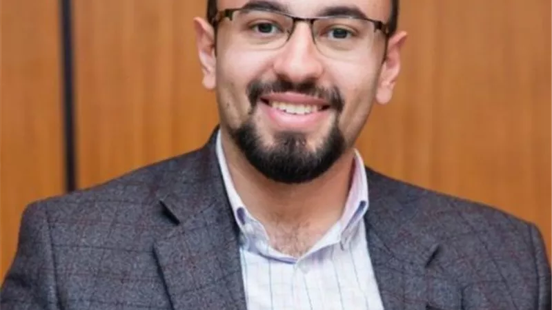 استقالة مستشار وزير الاعلام بسبب تعامله مع صحفيي الوزارة بطريقة غير لائقة