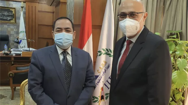 رئيس جامعة طنطا يلتقى رئيس الجهاز المركزى للتنظيم والإدارة