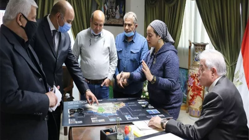 فوده يناقش الرؤية الإستراتيجية المستقبلية لشرم الشيخ
