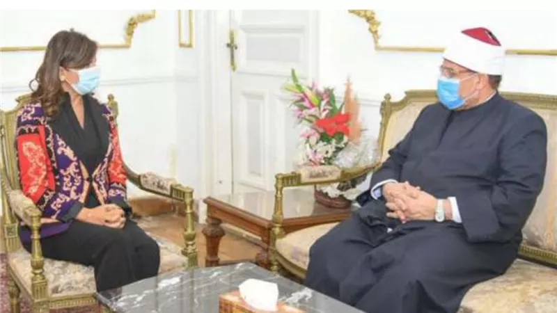 وزير الأوقاف يفتتح مسجد برأس البر ويحضر مع وزيرة الهجرة ندوة للتوعية بمخاطر الهجرة غير الشرعية