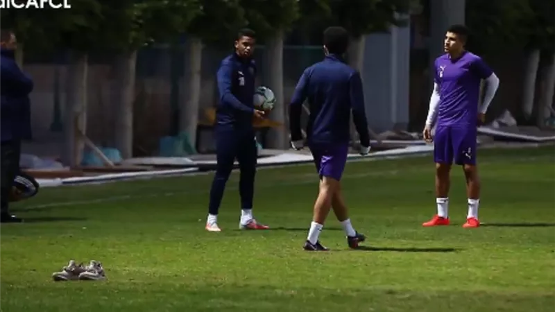 نهائى القرن.. الحماس والتركيز يسيطران على مران الزمالك الأخير.. فيديو