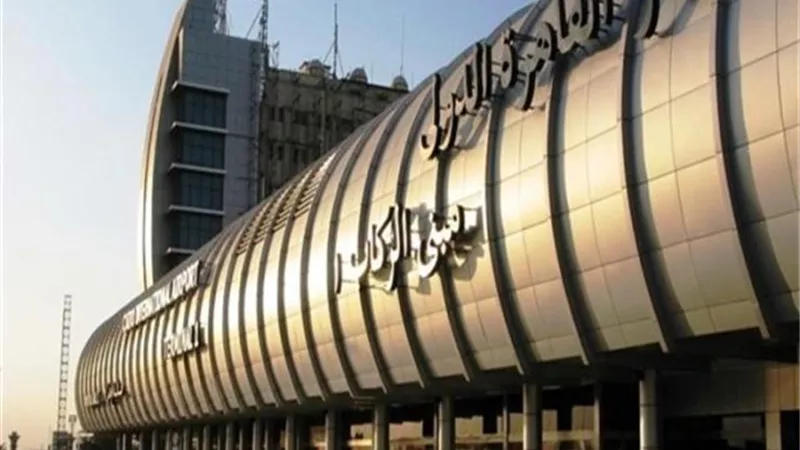 مفاجأة..تماثيل السوشيال ميديا غير أثرية