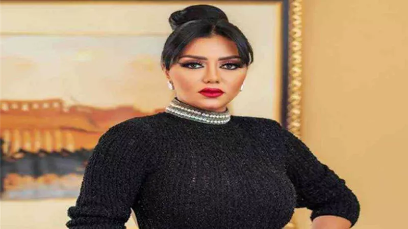 قبل النهائى الافريقى .. رانيا يوسف تدعم النادى الاهلى بطريقة خاصة .. فيديو