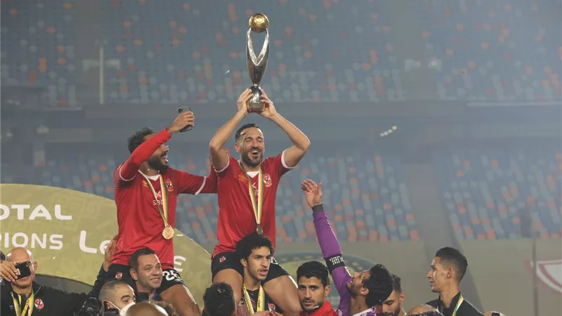 استون فيلا يهنئ الأهلي بالتتويج بدورى ابطال افريقيا