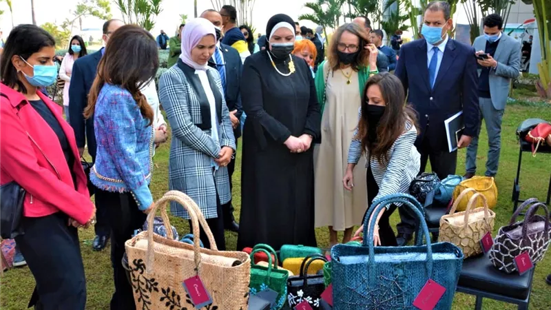 وزيرة التجارة والصناعة تفتتح معرض 