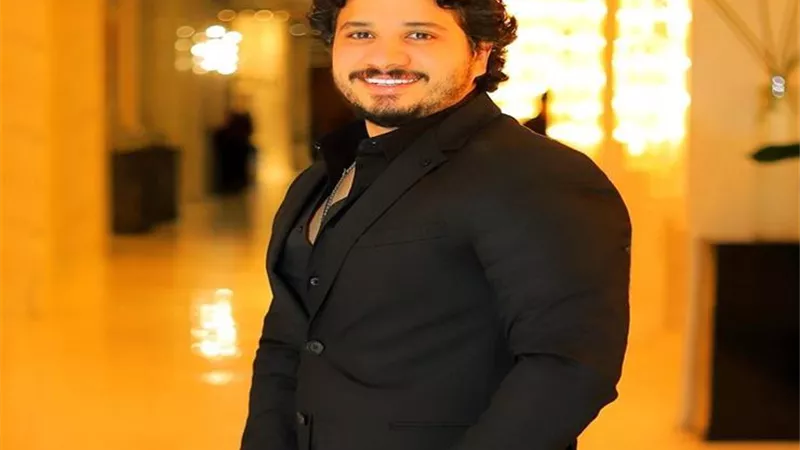 شيكا محترم.. مصطفى حجاج يدافع عن الأباتشى بعد هجوم أحمد فهمي