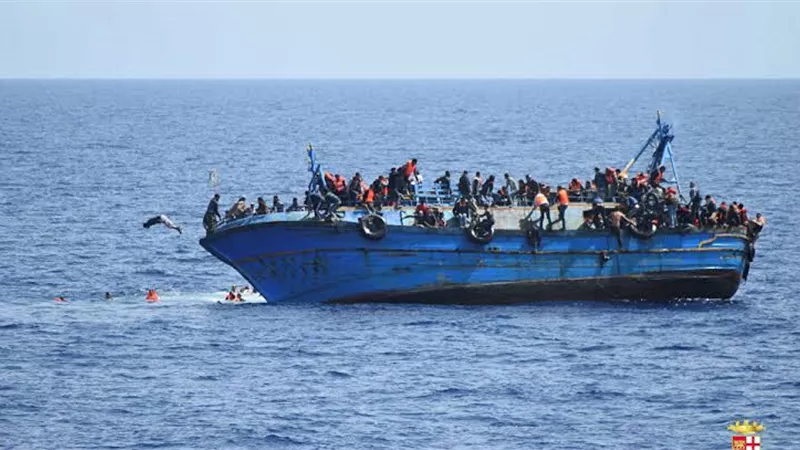 البحرية المغربية تنقذ 31 مهاجرا غير شرعى من عرض المحيط الأطلس