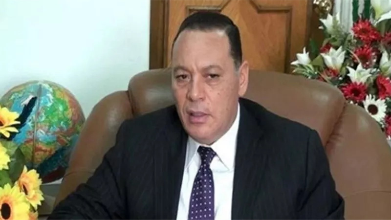 محافظ الشرقية يناشد المواطنين بالإبلاغ عن أي أعطال بأعمدة الكهرباء بالشوارع والطرقات