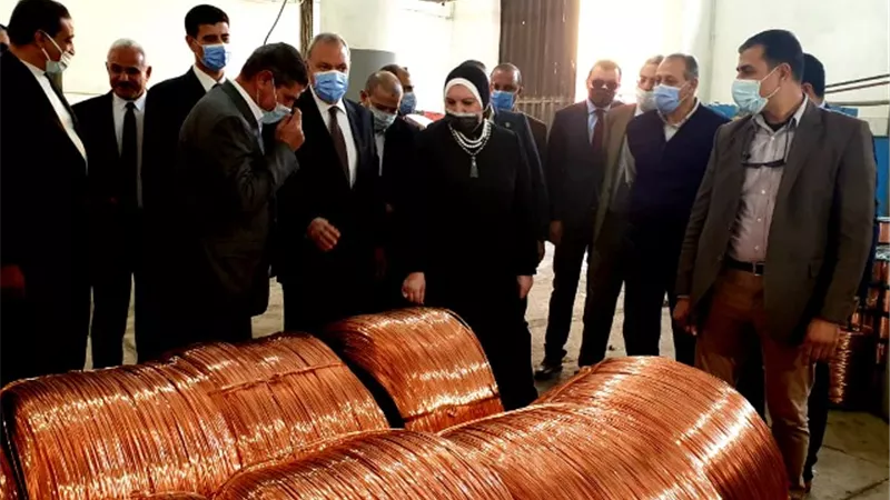 نيفين جامع : اهتمام كبير من القيادة السياسية بتقديم كامل الدعم لتقنين أوضاع التجمعات الصناعية