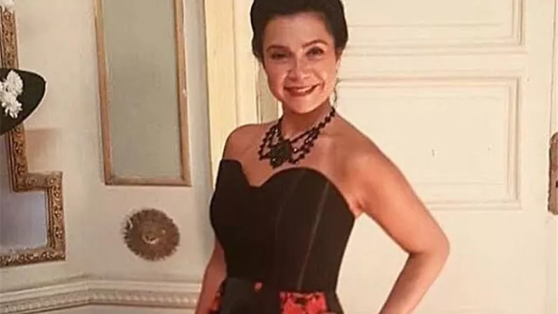 اميرة العايدى تتعرض لعملية نصب
