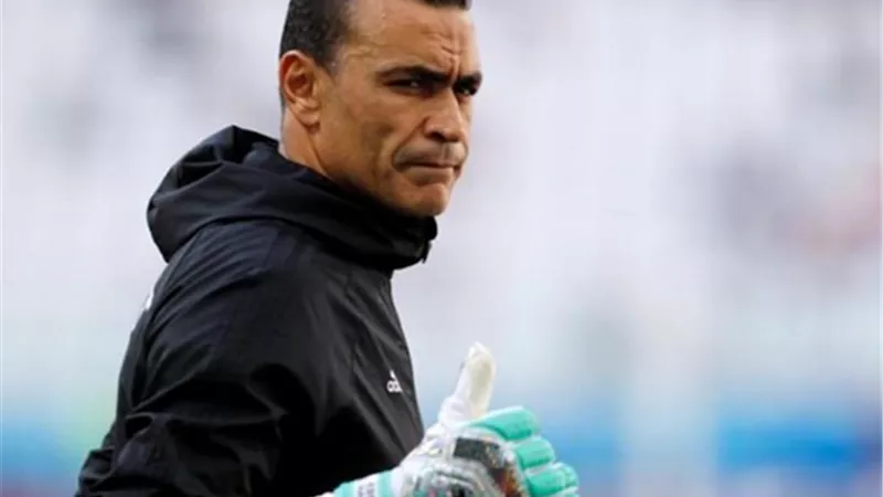 وكيله: الحضري لم يتخذ قرار نهائي بتدريب النجم الساحلي