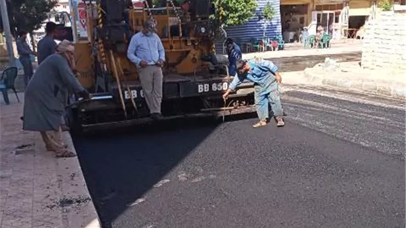 رصف شوارع عمارات الليدو والروضة والانتهاء من طبقة الاساس بالكيلو4 في مطروح.صور