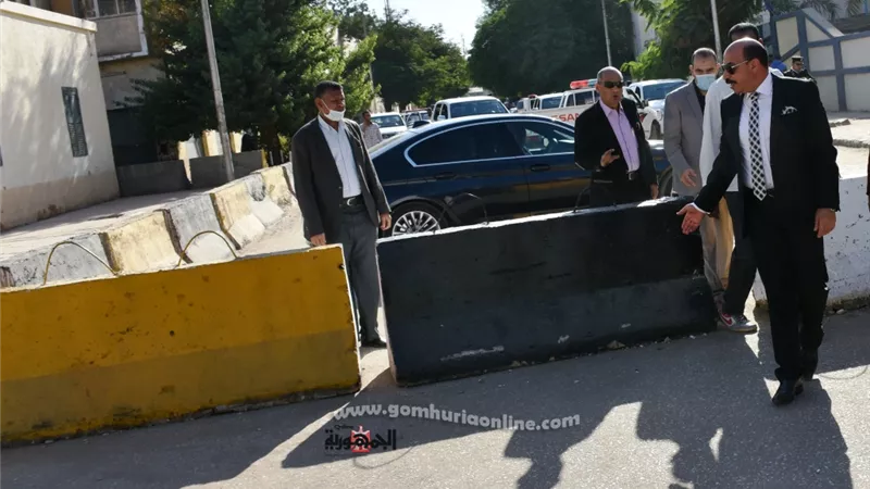 في جولة مفاجئة لأشرف عطية بالشوارع الداخلية .. لا أحد فوق القانون وإزالة فورية لتعد بالشارع
