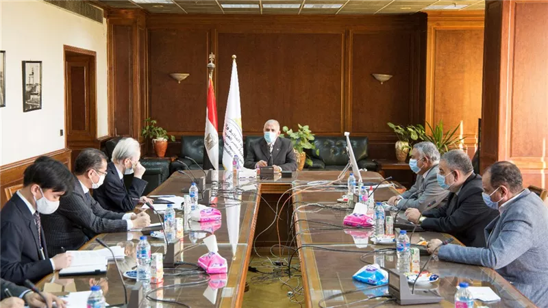 عبد العاطى: بدء الاجراءات التنفيذية لمشروع إنشاء قناطر ديروط الجديدة