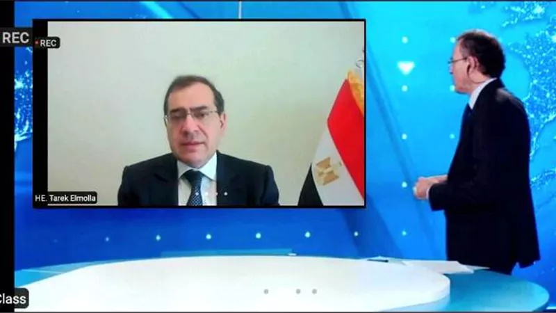 الملا: توازن أسعار البترول يدعم عملية جذب الاستثمارات للبحث عن موارد الغاز وتنميتها