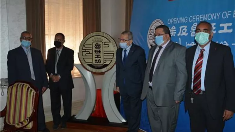 التدخل البيئى ترفع ٦٠٠طن قمامة ومخلفات من المقالب بأبوشلبى.. بالصور