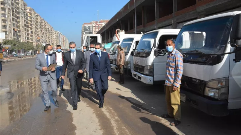 محافظ الغربية ونائبه يتفقدان اصطفاف المعدات استعدادا لصقر ٧٣-صور