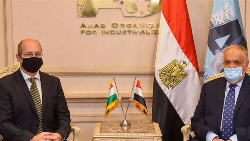 ألتراس وسفير المجر بالقاهرة يبحثان سبل التعاون المشترك