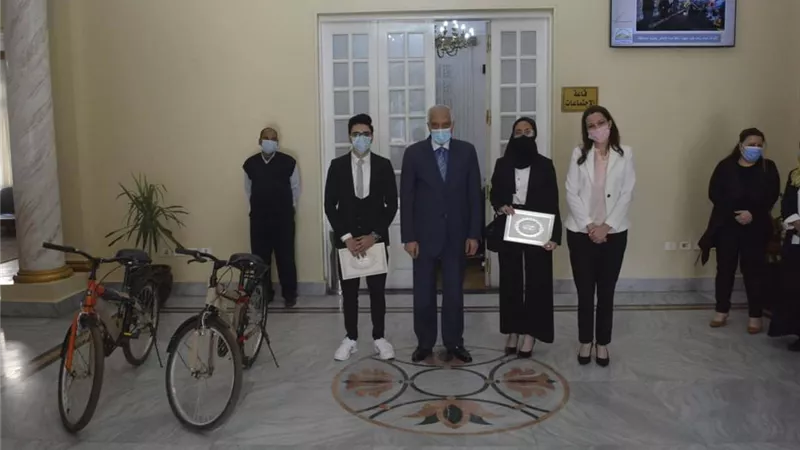 محافظ الجيزة: مبادرة لرعاية وتبنى افكار الطلاب الموهوبين والمبتكرين ودعمهم علميا