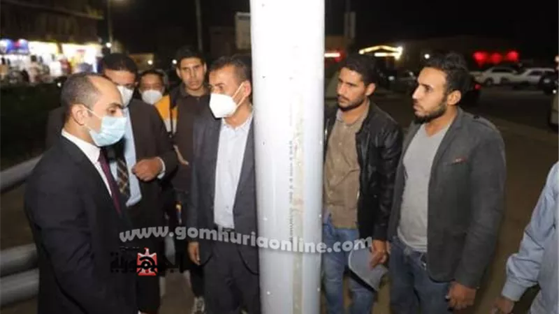تركيب طبقة عازلة لأعمدة الكهرباء حفاظا على سلامة المواطنين بسوهاج..صور