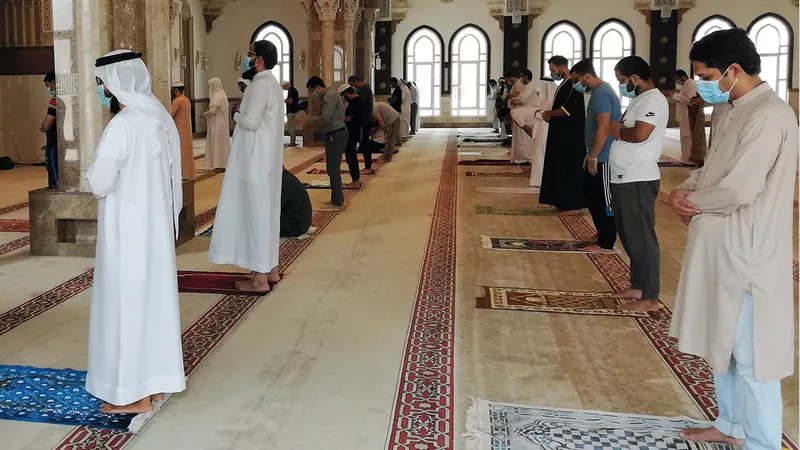 الإمارات تفتح المساجد لصلاة الجمعة اعتبارا من الغد