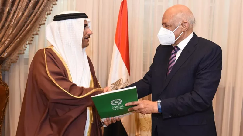 رئيس البرلمان العربي يلتقي رئيس مجلس النواب المصري