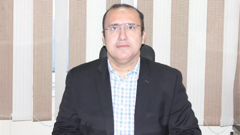 وليد الدالى يوضح أهمية الدعامات الدوائية لمرضى القلب وعلاجها لانسداد الشرايين