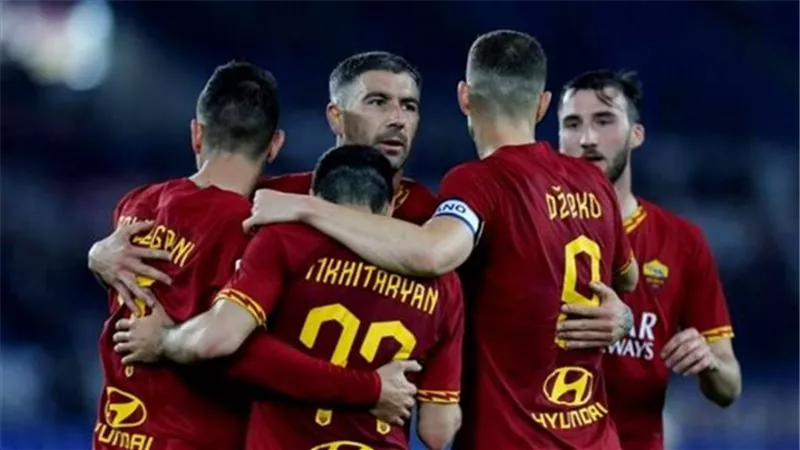 الدورى الأوروبى.. روما يفوز على يونج بويز بثلاثية