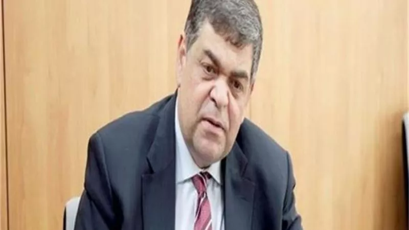 وزير الصحة الأسبق يكشف عن موعد لقاح كورونا فى مصر