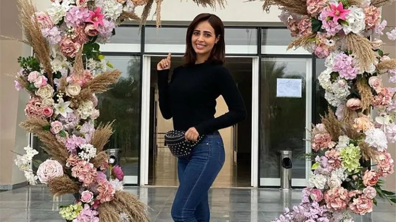 رنا سماحة تخطف الأنظار بإطلالة مبهجة .. شاهد