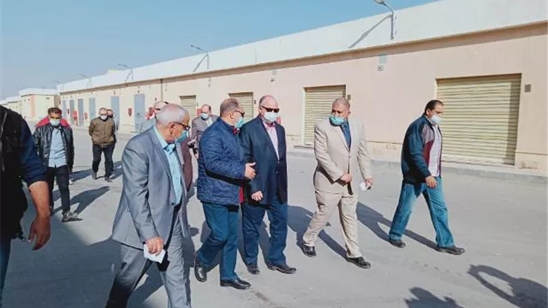 محافظ القاهرة يتفقد تسكين الباعة بسوق التونسى بالبساتين.صور