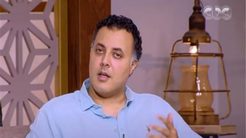 استشاري يكشف سبب كسر تركيبات الأسنان
