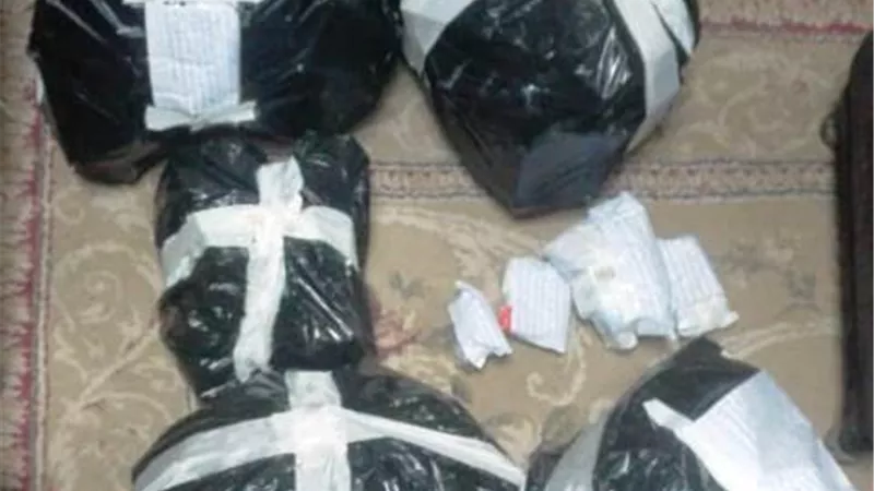 ضبط 3815 عبوة دوائية منتهية الصلاحية بصيدليتين بالشرقية