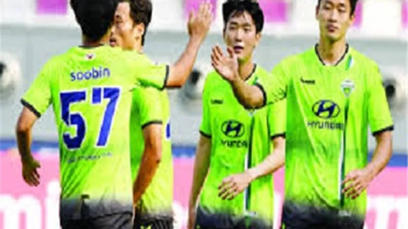 ابرز لقاءات دورى ابطال اسيا بين بكين جوان الصينى واف. سي. طوكيو اليابانى