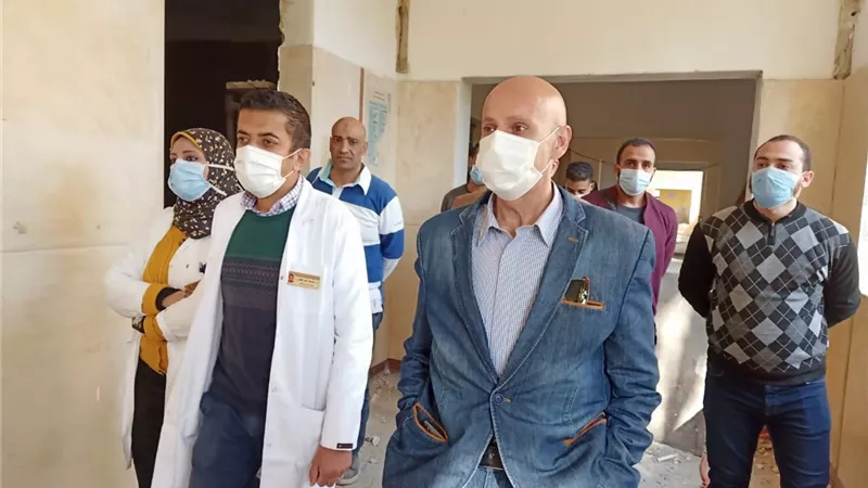 وكيل صحة الشرقية يتابع أعمال تطوير مستشفى الأمراض الصدرية بالزقازيق
