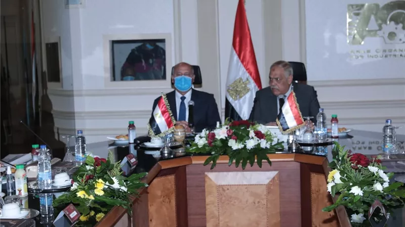 الوزير يلتقي رئيس 