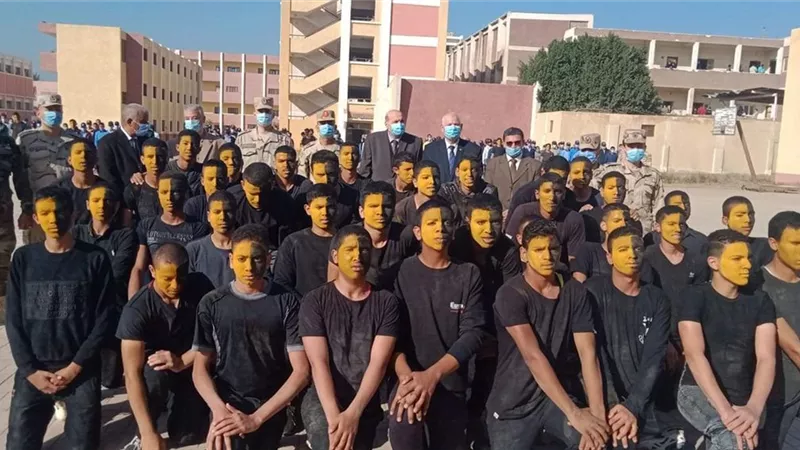وكيل التعليم بالقليوبية يتفقد المدارس العسكرية ببنها وكفر شكر