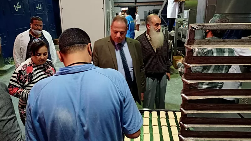 وكيل تموين المنيا : مصنع انتاج الفطيرة المدرسية يعمل بكامل طاقته