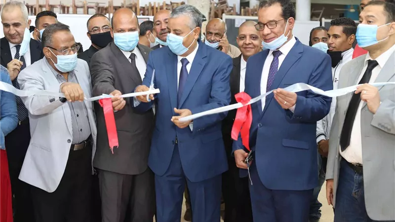 رئيس جامعة جنوب الوادى يفتتح الملتقى التوظيفي الاول بكلية التربية النوعية