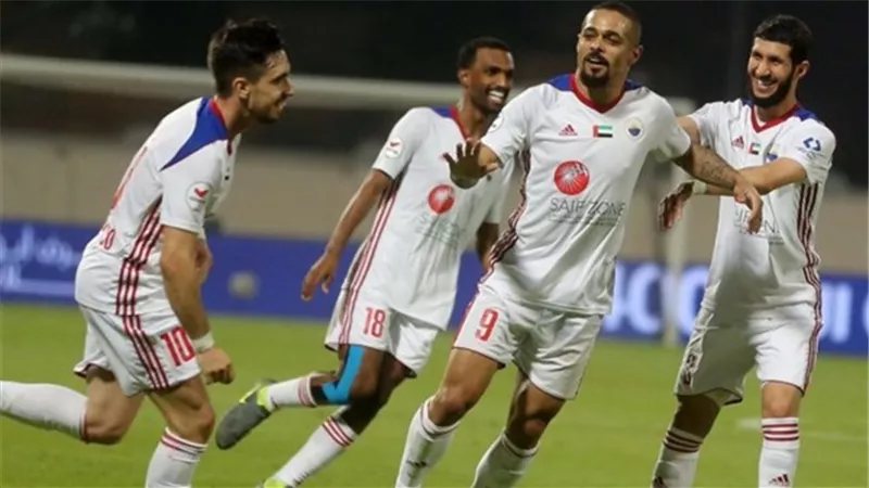 وفاة سلطان سعيد مفتاح لاعب الشارقة الإماراتى