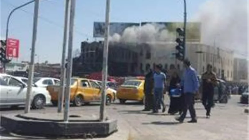 بالفيديو .. حريق كبير يلتهم عشرات المحال والمخازن بسوق فى الموصل