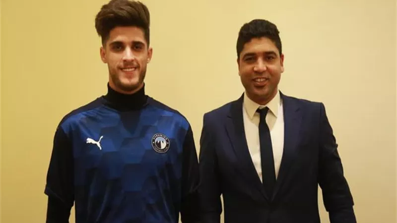 تفاصيل انضمام أحمد الشيخ لـ بيراميدز بعد تعثر انتقاله للزمالك
