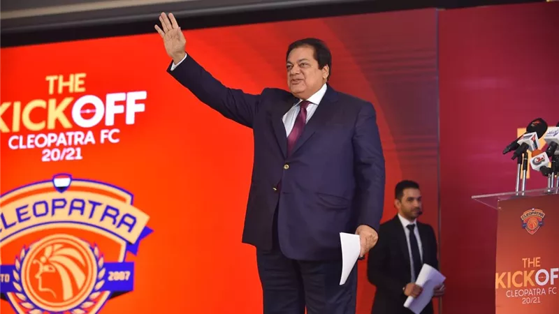 أبوالعينين: أشجع الأهلي.. وفخور بكلمة السيسي في باريس