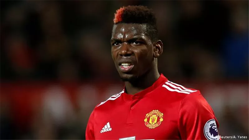 وكيل بوغبا يعلن نهاية وقته مع يونايتد واللاعب يرد