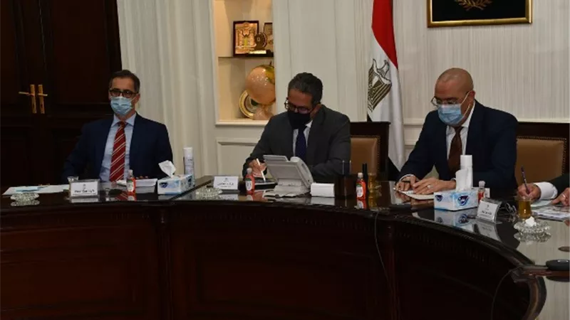 وزراء الإسكان والتعليم العالى يناقشون الخطوات اللازمة لبدء تنفيذ 'جامعة لوزان' بمدينة العلمين الجديدة
