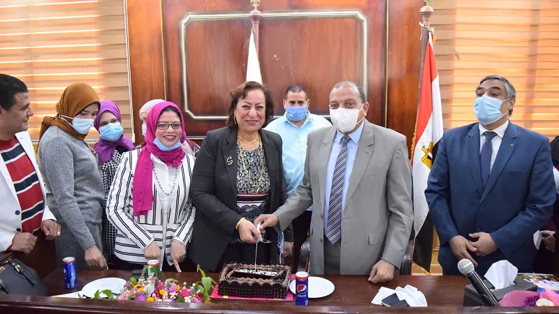 رئيس جامعة بني سويف يشهد حفل تكريم أمين عام الجامعة السابق